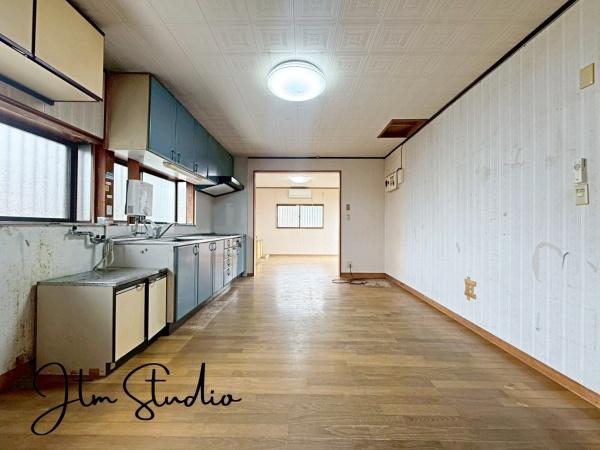 ���r���O �_�C�j���O�e�[�u���E�\�t�@�[�Z�b�g�E�s�u�{�[�h������Ƃ�������Ĕz�u�ł���L���ł��B�Ƌ�̃��C�A�E�g���V�����X�^�[�g�̊y���݂̈�ł��ˁ�