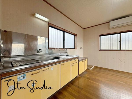 �L�b�`�� ��ƃX�y�[�X��傫���Ƃ����L�b�`�����v�w������ăL�b�`���ɗ����Ă����������₷����Ƃ肠��L���I�H��ނ���������ƕЕt�����[�͂����҂ł��܂���