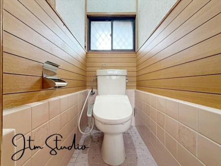 �g�C�� ���邢�g�C���́A���ꂾ���ŋC�����p�b�Ɩ��邭�Ȃ�܂������ꂽ�X�y�[�X�ł��A������������邾���ň��������Ȃ��Ȃ�A�S�n�悭�߂������ԂɁB
��CG�������s���Ă��邽�߁A����ƈقȂ�ꍇ���������܂�