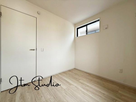 �m�� �����̔�������A�V����1�����}���鋏���B���C�ɓ���̃C���e���A�Ɉ͂܂ꂽ�f�G�ȋ�Ԃɍ��グ�鎖�ŁA�^�Ƀ����b�N�X�ł��鎞�Ԃ��߂������Ƃ��o�������ł��B