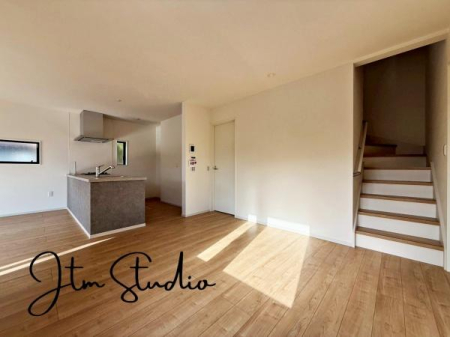 ���r���O ���r���O�K�i������Ԏ��́A���q�l���������Ă����R�ɃR�~���j�P�[�V�������Ƃ�₷���A�Ƒ����W�܂邨�����̒��S�Ƃ��Ė���������킹������S���̂����Ԃł��B�Z���������ł��J���������܂���