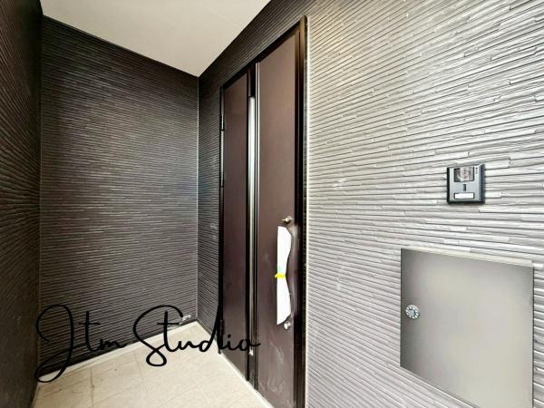 ���� ���ӊ����ꏏ�ɂ��ē��������܂���
�ʐ^�Ō���̂Ǝ��ی���̂Ƃł͕��͋C���ς��܂���
���C�y�ɂ��A������������