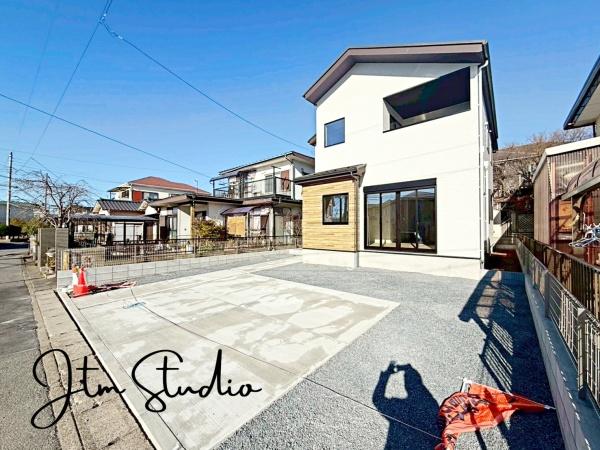 ���ԏ� �J�[�X�y�[�X����������m�ہ�Z�J���h�J�[�₨�F�B���ĂԂƂ��ɕ֗��Ȃ̂ŎԍD���̃p�p�ɂ��}�}�ɂ��������ł��ˁ�