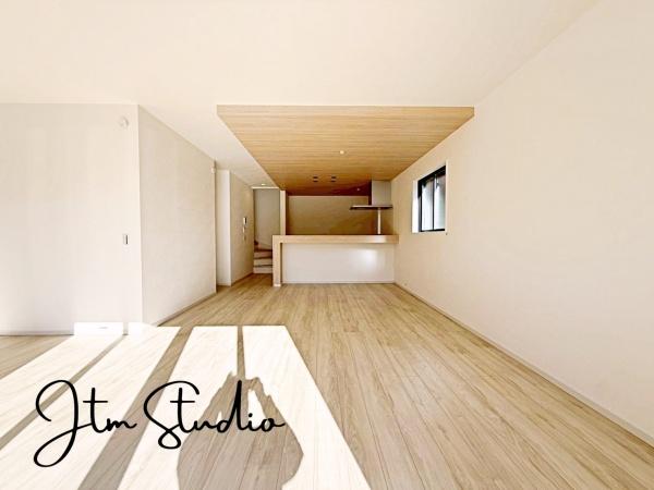 ���r���O �Z�������ł��A��������Ƒ��������ĐH�������Ē������Ƃ肠��傫���̃_�C�j���O�X�y�[�X�I�Ƒ��݂�ȂŃe�[�u�����͂ޑf�G�Ȏ��Ԃ��y����ŉ�������