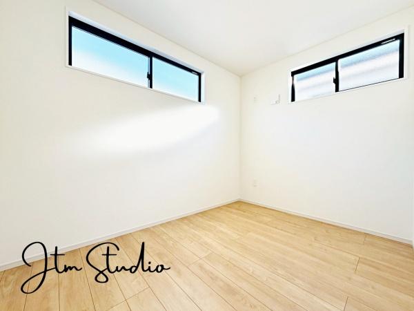 �q������ ���邢���R��������m����ǂ�ȃC���e���A�ɂ���̂��l����̂��y�����ł��ˁ��傫�ȑ�����̌����ӂ�閾�邢��ԁA���S�n�ǂ��A������芰����e���̋�Ԃł���