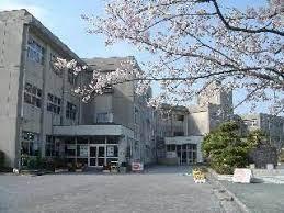 ���ӊ� �y���w�Z�z�؍X�Îs���g�����w�Z�F2300m