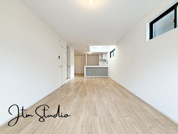 ���r���O �_�C�j���O�e�[�u���E�\�t�@�[�Z�b�g�E�s�u�{�[�h������Ƃ�������Ĕz�u�ł���L���ł��B�Ƌ�̃��C�A�E�g���V�����X�^�[�g�̊y���݂̈�ł��ˁ�