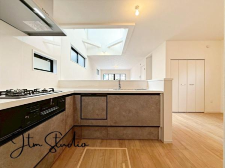 �L�b�`�� ����u�Ǝ������A�b�v�ɂ͕K�{�v�ƌ�����H��킪�W���������Z�������ł����Z�ł��A���q���܂Ɖ߂������Ԃ𑝂₵�������ƒ�ɂƂ��āA�����������������ł��B�����̉Ǝ��������ƃ��N�ɉ��K�ɃT�|�[�g���܂��I