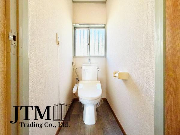 �g�C�� ��C�̊��C�Ƒ�����̌��̖��邳�ɔz�������������̂���g�C�����������̍D���ȃA���}��F���܂�u���ė���������Ԃ����o�A��l�ɂȂ���Ԃł�����A�����b�N�X�������ł��ˁ�