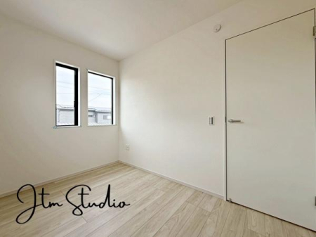 �m�� �����̔�������A�V����1�����}���鋏���B���C�ɓ���̃C���e���A�Ɉ͂܂ꂽ�f�G�ȋ�Ԃɍ��グ�鎖�ŁA�^�Ƀ����b�N�X�ł��鎞�Ԃ��߂������Ƃ��o�������ł��B