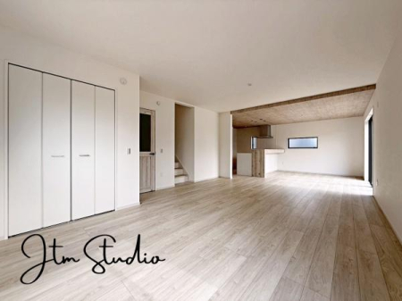 ���r���O �_�C�j���O�e�[�u���E�\�t�@�[�Z�b�g�E�s�u�{�[�h������Ƃ�������Ĕz�u�ł���L���ł��B�Ƌ�̃��C�A�E�g���V�����X�^�[�g�̊y���݂̈�ł��ˁ�