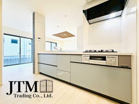 �L�b�`�� �y�{�H��z
�������Ƒ��ƈꏏ�ɉ߂�����̂��ΖʃL�b�`���̖��́I�����̏o������b���Ȃ���ꏏ�ɂ��������y�߂܂���
��������̎ʐ^�͎{�H��ɂȂ�܂��B���ۂ̎d�l�Ƃ͈قȂ�ꍇ���������܂��B
