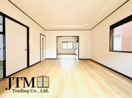 ���r���O �����ɂ݂͂�Ȃ��W���A�H���Ɗy������b���n�܂�B�b�ɖ����ɂȂ肷���āA��������Y��锼�߂��ɂȂ��Ă��܂��B����ȑ��̊Ԃ̍K�������������Ă����ꏊ�ł��肽����