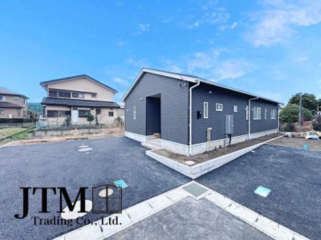 �O�ʓ��H�܂ތ��n�ʐ^ ������������Z��X�ł������͂ɂ͍����������Ȃ��A�󂪍L���J����������A�z�������傫���Ղ��邱�Ƃ�����܂���I�C�����̗ǂ������ʂ蔲����X���݂ł���