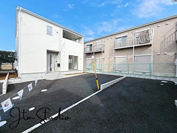 ���ԏ� ���ӊ����ꏏ�ɂ��ē��������܂���
�ʐ^�Ō���̂Ǝ��ی���̂Ƃł͕��͋C���ς��܂���
���C�y�ɂ��A������������