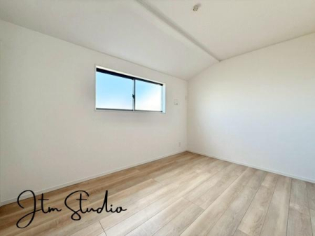 �q������ ���邢���R��������a����ǂ�ȃC���e���A�ɂ���̂��l����̂��y�����ł��ˁ��傫�ȑ�����̌����ӂ�閾�邢��ԁA���S�n�ǂ��A������芰����e���̋�Ԃł���