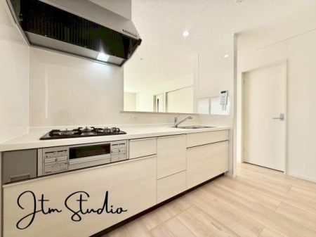 �L�b�`�� �ΖʃL�b�`���ł́A���q�l���V�Ԏp�������Ȃ��炨�������\�ł��I�ڂƖڂ������A���q�l�����S���ă��r���O�ŗV�񂾂�A�h��₨�׋���������ł��܂��ˁ􂲉Ƒ��l�^�C�������y���݂܂��傤��