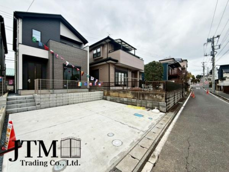 �����ϊX���ݎʐ^ ���ӊ����ꏏ�ɂ��ē��������܂���
�ʐ^�Ō���̂Ǝ��ی���̂Ƃł͕��͋C���ς��܂���
���C�y�ɂ��A������������