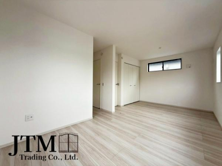 �m�� �����̔�������A�V����1�����}���鋏���B���C�ɓ���̃C���e���A�Ɉ͂܂ꂽ�f�G�ȋ�Ԃɍ��グ�鎖�ŁA�^�Ƀ����b�N�X�ł��鎞�Ԃ��߂������Ƃ��o�������ł��B