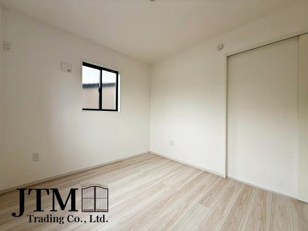 �q������ ���q�l�̐����Ƌ��Ɂu�Z�܂����v���ω����Ă����܂��B�����ɂ̓N���[�[�b�g���������A���R�x�̍����Ƌ�̔z�u�������V���v���ȋ�Ԃł���