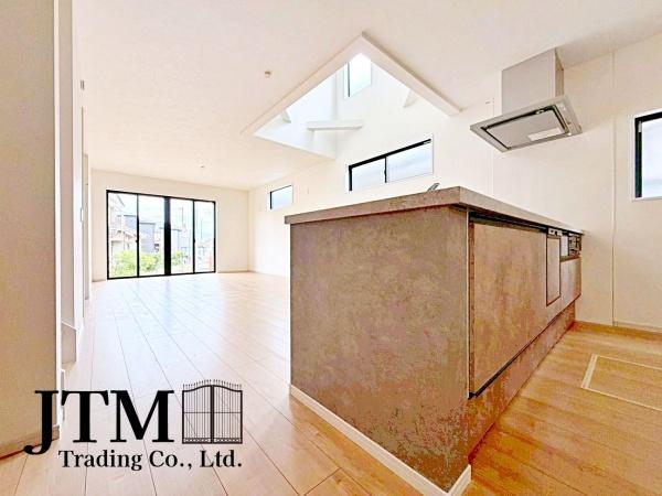 �L�b�`�� �ΖʃL�b�`���ł́A���q�l���V�Ԏp�������Ȃ��炨�������\�ł��I�ڂƖڂ������A���q�l�����S���ă��r���O�ŗV�񂾂�A�h��₨�׋���������ł��܂��ˁ􂲉Ƒ��l�^�C�������y���݂܂��傤��