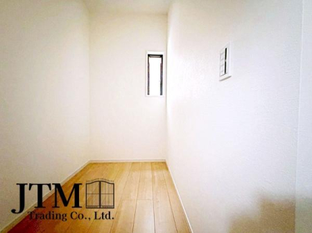 ���[ �L�b�`������̕����p���g���[�Ɏ��[���邱�ƂŁA�L�b�`������������L�X�g���܂����H���i��H��A�������A�Ɠd�A���p���~�i�A�|���p��ȂǁA�����ɕK�v�Ȃ��̂��܂Ƃ߂Ď��[�ł��ĂƂ��Ă��֗��ł���