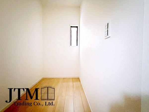 ���[ �L�b�`������̕����p���g���[�Ɏ��[���邱�ƂŁA�L�b�`������������L�X�g���܂����H���i��H��A�������A�Ɠd�A���p���~�i�A�|���p��ȂǁA�����ɕK�v�Ȃ��̂��܂Ƃ߂Ď��[�ł��ĂƂ��Ă��֗��ł���