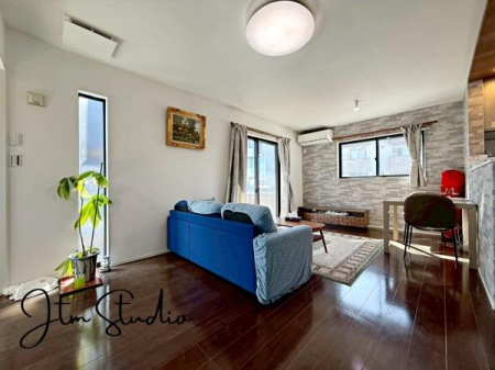 ���r���O �Z�������ł��A��������Ƒ��������ĐH�������Ē������Ƃ肠��傫���̃_�C�j���O�X�y�[�X�I�Ƒ��݂�ȂŃe�[�u�����͂ޑf�G�Ȏ��Ԃ��y����ŉ�������