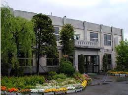 ���ӊ� �y���w�Z�z�؍X�Îs�����c���w�Z�F570m