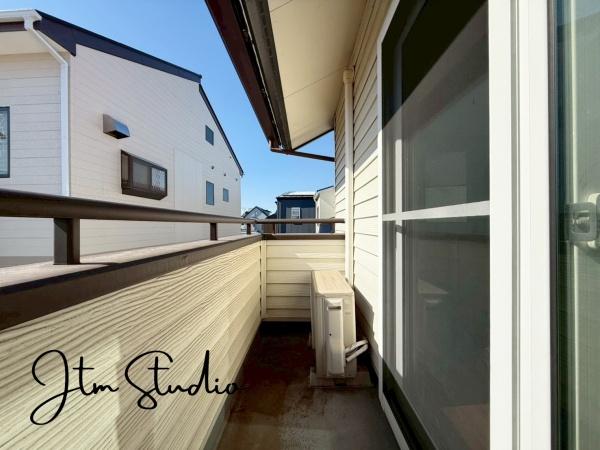 �o���R�j�[ 2�����ɐ݂���ꂽ�o���R�j�[�́A�������Z���g���₷�����߁A�d�����Ă����΂�Q��ނ��X���[�Y�Ɋ����ĂƂĂ��֗����Ƒ��݂�Ȃ̐��󕨂������Ղ花�����Ƃ肪����A�����̂����󂪂͂��ǂ�������ݔ��ł���