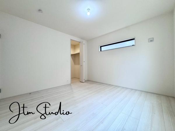 �Q�� �Ƒ��c���̎��Ԃ��y���񂾌�ɂ̓v���C�x�[�g�ȋ�ԂŎ������𖞋i���Ă��������􎩕��̕����̃C���e���A�͂ǂ�ȃC���e���A�ɂ������ł�����