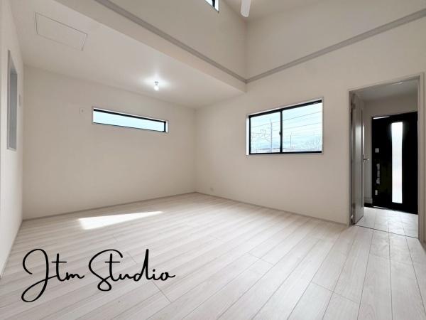 ���r���O �_�C�j���O�e�[�u���E�\�t�@�[�Z�b�g�E�s�u�{�[�h������Ƃ�������Ĕz�u�ł���L���ł��B�Ƌ�̃��C�A�E�g���V�����X�^�[�g�̊y���݂̈�ł��ˁ�