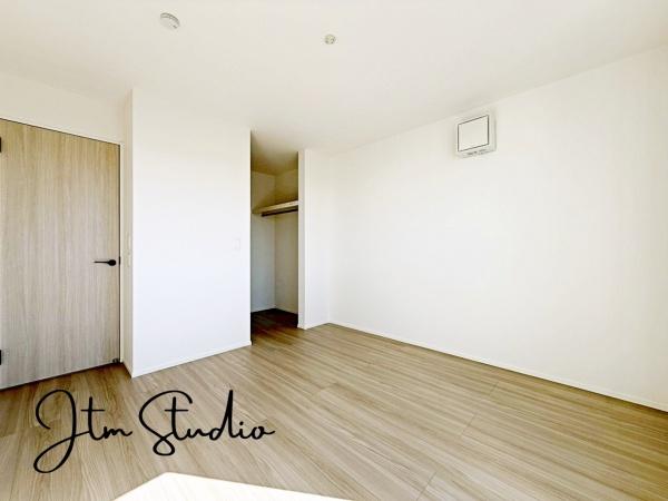 �Q�� �Ƒ��c���̎��Ԃ��y���񂾌�ɂ̓v���C�x�[�g�ȋ�ԂŎ������𖞋i���Ă��������􎩕��̕����̃C���e���A�͂ǂ�ȃC���e���A�ɂ������ł�����