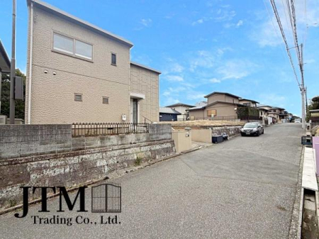 �O�ʓ��H�܂ތ��n�ʐ^ �u���̔N���ŏZ��[�����g�߂�̂��S�z�v
�u���Ȏ������Ȃ����ǏZ��[���g�߂�H�v
�Z��[���ɐ��ʂ����X�^�b�t�����q�l�̃}�C�z�[���w�����T�|�[�g�������܂���
���C�y�ɂ��⍇���������B