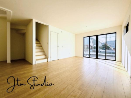 ���r���O ���r���O�K�i������Ԏ��́A���q�l���������Ă����R�ɃR�~���j�P�[�V�������Ƃ�₷���A�Ƒ����W�܂邨�����̒��S�Ƃ��Ė���������킹������S���̂����Ԃł��B�Z���������ł��J���������܂���