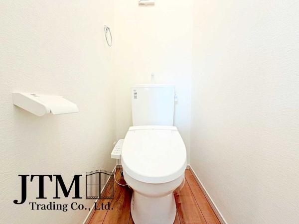 �g�C�� �y�{�H��z
����􂢂�1�K��2�K��2���������q���ɂ��ʁX�Ɏg�p�ł��܂��ˁ�Ƒ��Ńo�^�o�^�������Ȓ����֗��ł���
��������̎ʐ^�͎{�H��ɂȂ�܂��B���ۂ̎d�l�Ƃ͈قȂ�ꍇ���������܂��B
