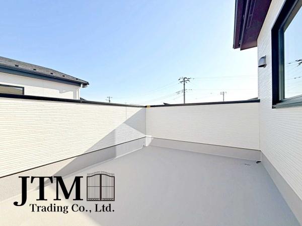 �o���R�j�[ �y�{�H��z
�J��������L�߂̃o���R�j�[�́A�����ЂƂ̃��r���O�Ƃ��āA��炵�̕��������ƍL���Ă�����ґ�ȃX�y�[�X�ł���
��������̎ʐ^�͎{�H��ɂȂ�܂��B���ۂ̎d�l�Ƃ͈قȂ�ꍇ���������܂��B