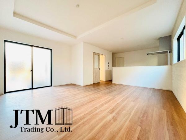 ���r���O �L���ɉ����A�����炽���Ղ��������̂ŁA��������邭�ċC�����̂������r���O�Ɏd�オ��܂��B��Ԃɗ]�T�����邾���łȂ��A�����́h���h�������Ă���܂��B�����̎��Ԃ���������ґ�ɂȂ�܂����