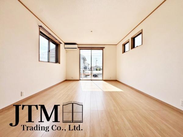 ���r���O �L���ɉ����A�����炽���Ղ��������̂ŁA��������邭�ċC�����̂������r���O�Ɏd�オ��܂��B��Ԃɗ]�T�����邾���łȂ��A�����́h���h�������Ă���܂��B�����̎��Ԃ���������ґ�ɂȂ�܂����