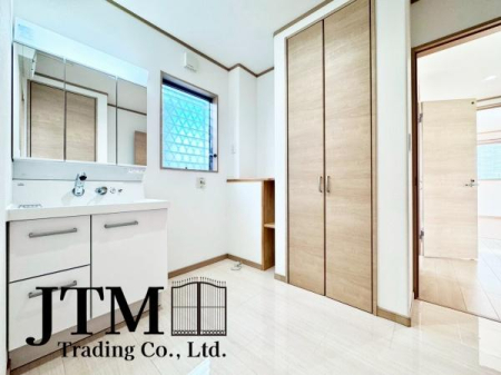 ���ʑ�E���ʏ� �^�I�����܁A���p�i�̃X�g�b�N�Ȃǂ�����������[�ł�����ʏ��B�g���������ɃT�b�Ǝ��o���āA���������B����̂��������|�C���g�ł����Ƒ��݂�Ȃ��g���₷���A�������̂����Ԃ��L�[�v�I