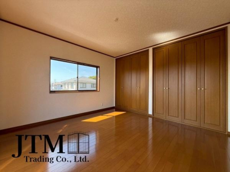 �q������ ���q�l�̐����Ƌ��Ɂu�Z�܂����v���ω����Ă����܂��B�����ɂ̓N���[�[�b�g���������A���R�x�̍����Ƌ�̔z�u�������V���v���ȋ�Ԃł���