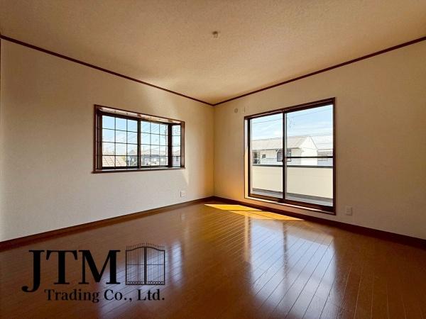 �Q�� ���邢���R�������鋏����ǂ�ȃC���e���A�ɂ���̂��l����̂��y�����ł��ˁ��傫�ȑ�����̌����ӂ�閾�邢��ԁA���S�n�ǂ��A������芰����e���̋�Ԃł���