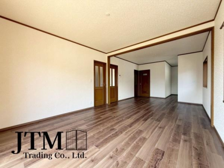 ���r���O �Ƒ������R�ƏW�܂�Ί�Ɖ�b���₦�Ȃ����r���O�́A���������Ȍ����������݁A�������Ƃ����L���Ƌ��S�n�̗ǂ������˔����Ă��܂��B