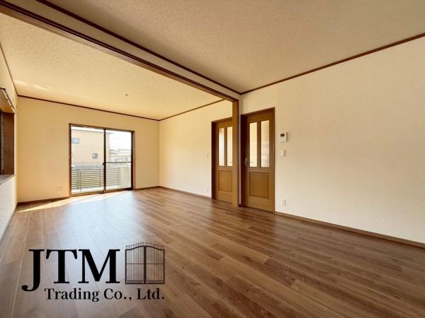 ���r���O �����ɂ݂͂�Ȃ��W���A�H���Ɗy������b���n�܂�B�b�ɖ����ɂȂ肷���āA��������Y��锼�߂��ɂȂ��Ă��܂��B����ȑ��̊Ԃ̍K�������������Ă����ꏊ�ł��肽����