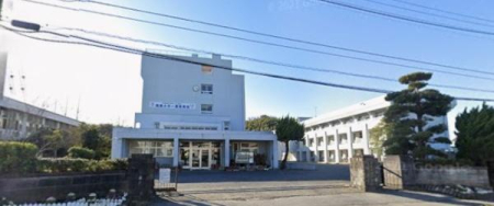 ���ӊ� �y���w�Z�z�N�Îs�����쒆�w�Z�F2710m