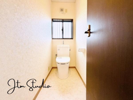 �g�C�� ��C�̊��C�Ƒ�����̌��̖��邳�ɔz�������������̂���g�C�����������̍D���ȃA���}��F���܂�u���ė���������Ԃ����o�A��l�ɂȂ���Ԃł�����A�����b�N�X�������ł��ˁ�