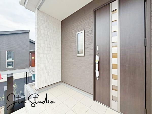 ���̑� ���ӊ����ꏏ�ɂ��ē��������܂���
�ʐ^�Ō���̂Ǝ��ی���̂Ƃł͕��͋C���ς��܂���
���C�y�ɂ��A������������