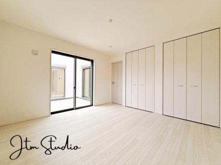 �Q�� ���[����������Ɗm�ۂ���Ă���̂ŁA�������S�̂��L�����g�����������܂���
�����̕����ŉ߂������Ԃ��[�����܂���