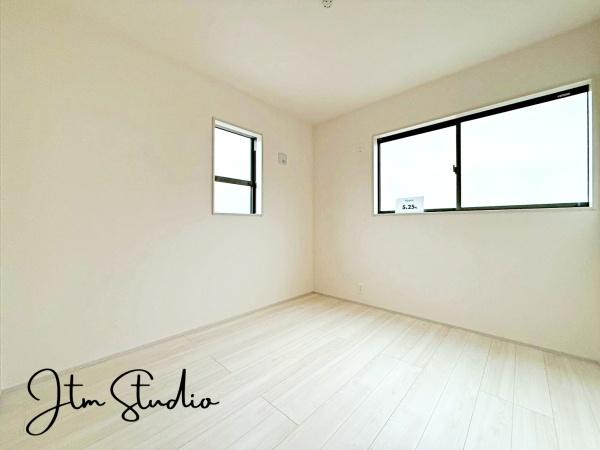 �q������ 2��������z������������閾�邢�������ł������ۂɃx�b�h�������΁A���炩�ȗz���ł����������������}����ꂻ���ł��ˁI