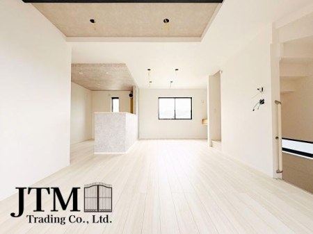 ���r���O �L���ɉ����A�����炽���Ղ��������̂ŁA��������邭�ċC�����̂������r���O�Ɏd�オ��܂��B��Ԃɗ]�T�����邾���łȂ��A�����́h���h�������Ă���܂��B�����̎��Ԃ���������ґ�ɂȂ�܂����